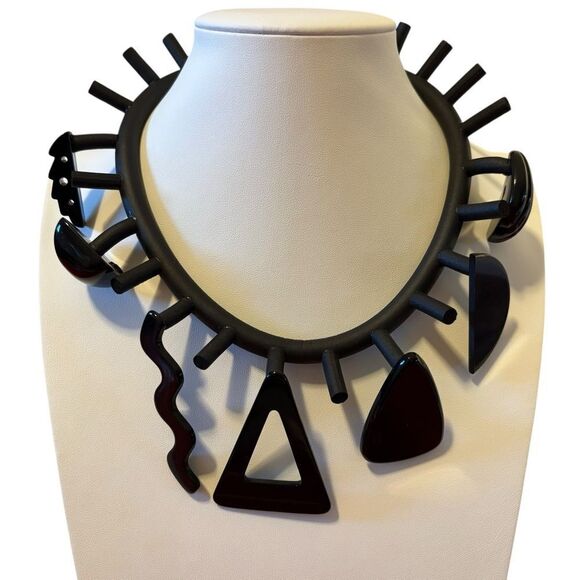 One of a Kind Bold Geometric Statement Necklace. - Picture 1 of 5